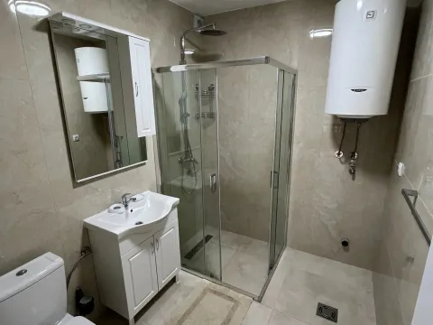 Sale, house, 761m², Tološi, Podgorica - image 17