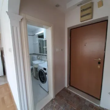 Izdavanje, jednosoban stan, 58m², Preko Morače, Podgorica - image 11
