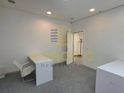 Izdavanje, poslovni prostor, 182m², Savski Venac, Beograd - image 7