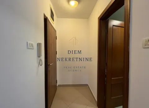Rent, one bedroom apartment, 38m², 1 maj, Podgorica - image 1