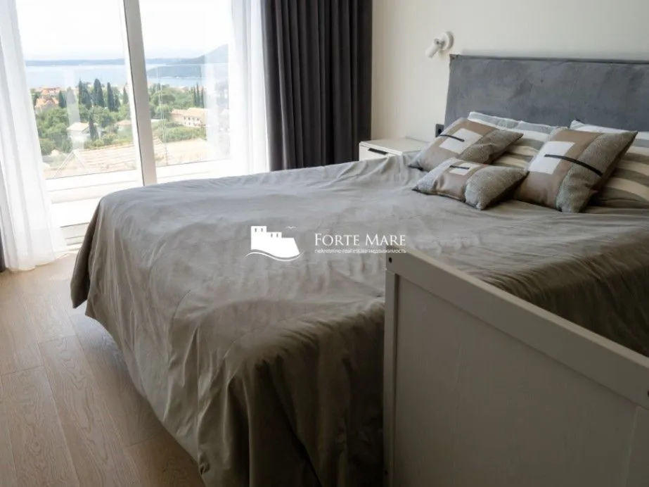 Prodaja, kuća, 260m², Podi, Herceg Novi