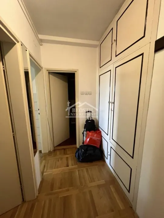 Izdavanje, jednosoban stan, 33m², Novi Beograd Sve Podlokacije, Beograd