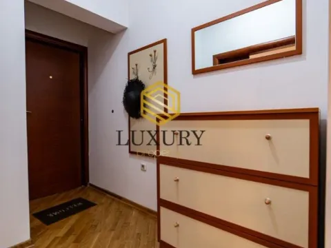 Izdavanje, jednosoban stan, 67m², Centar, Budva - image 12