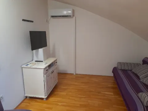 Rent, two bedroom apartment, 65m², Kod Big Fashion-a, Podgorica - image 13
