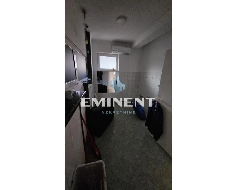 Rent, four bedroom apartment, 130m², Zemun Sve Podlokacije, Beograd