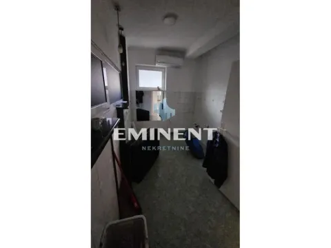 Izdavanje, četvorosoban stan, 130m², Zemun Sve Podlokacije, Beograd - image 8