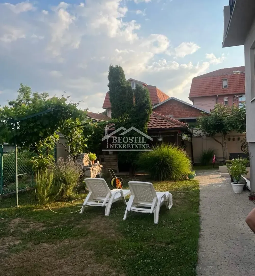Sale, house, 254m², Ledine, Beograd