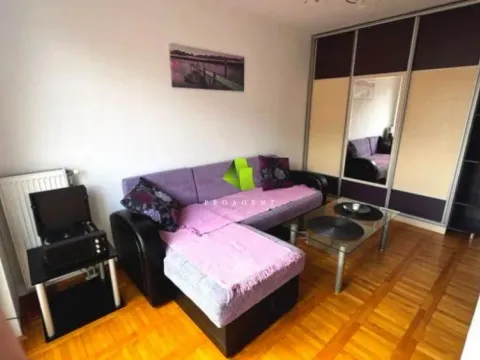 Izdavanje, dvosoban stan, 70m², Medijana, Niš - image 1