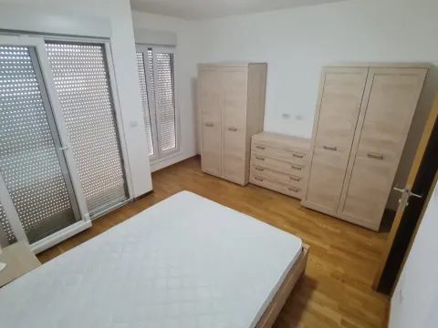 Rent, two bedroom apartment, 68m², City Kvart, Podgorica - image 5