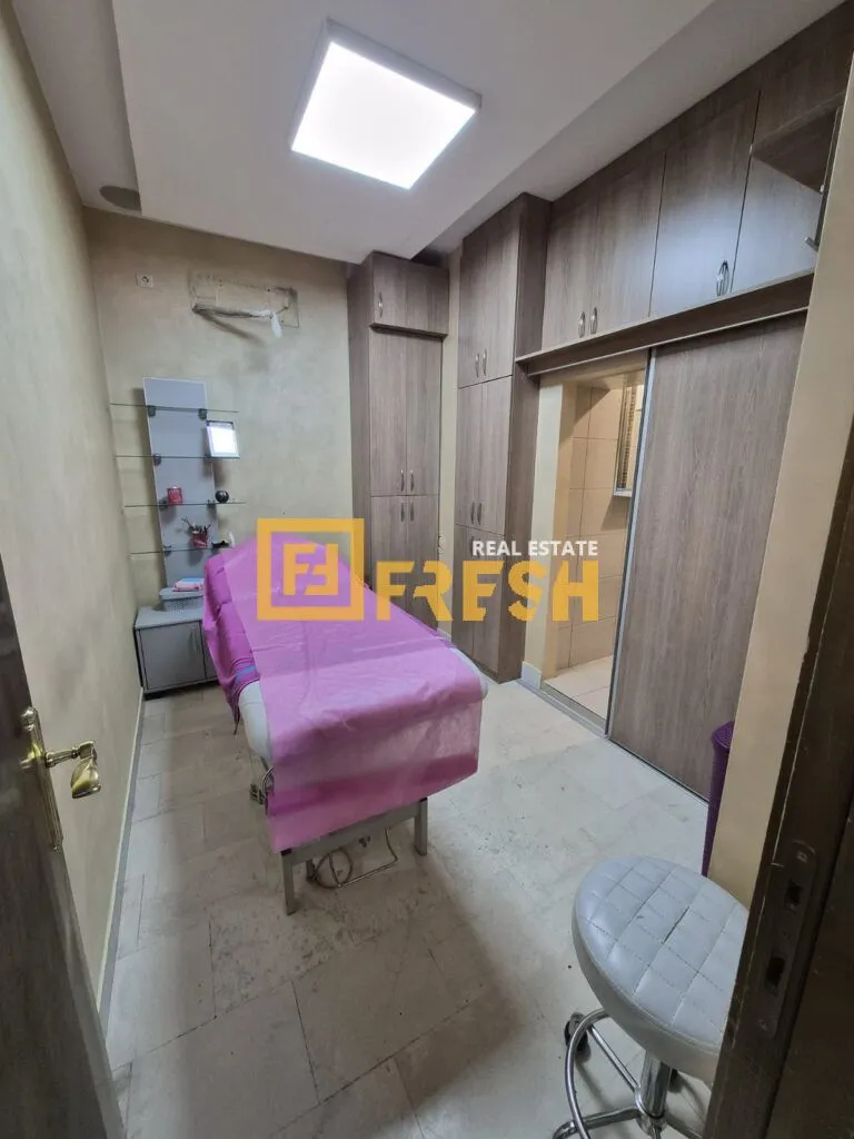 Sale, office space, 60m², Pejton, Podgorica