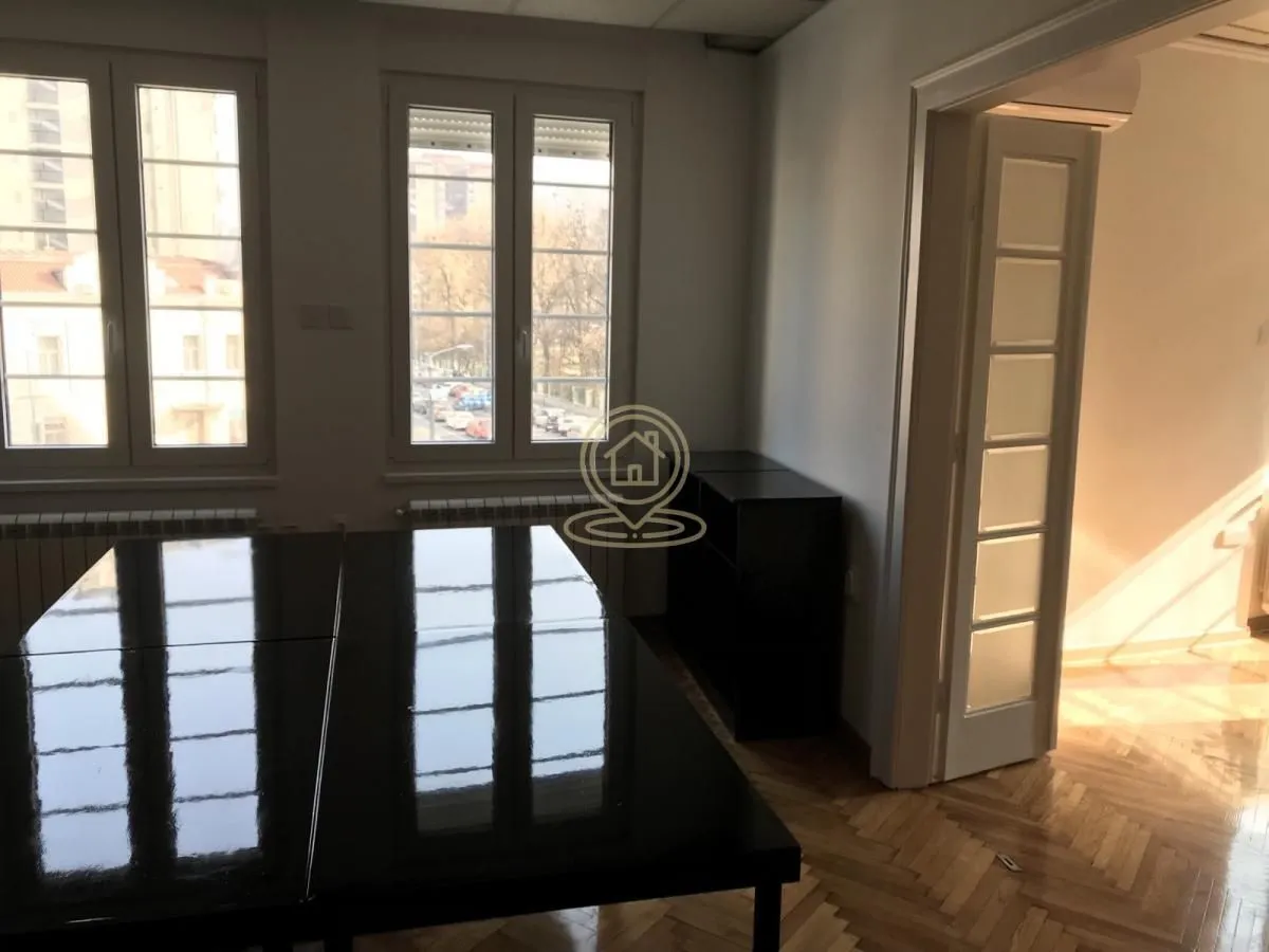 Rent, office space, 136m², Gundulićev Venac, Beograd