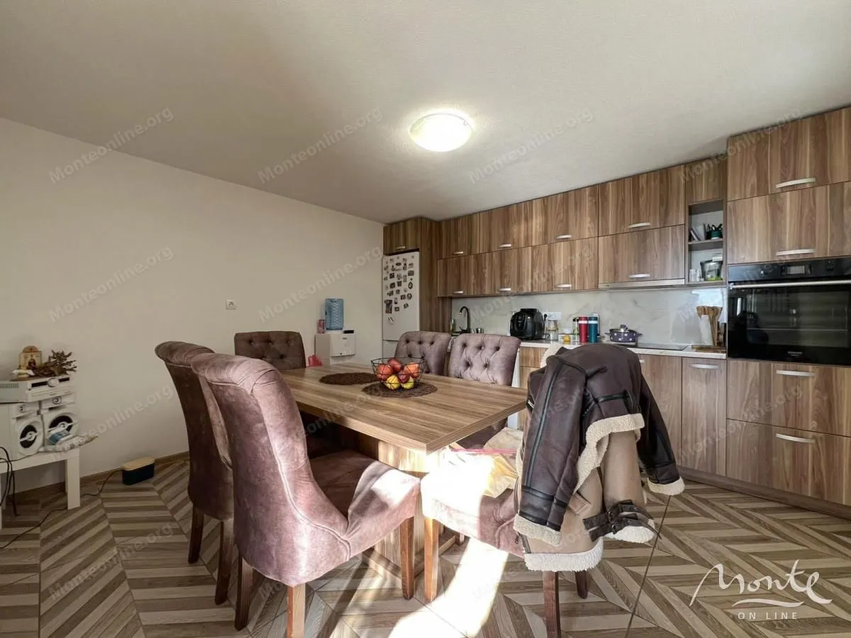 Sale, house, 350m², Bjeliši, Bar