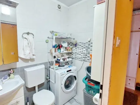 Sale, three bedroom apartment, 75m², Novi Beograd Blok 62, Novi Beograd Sve Podlokacije - image 9