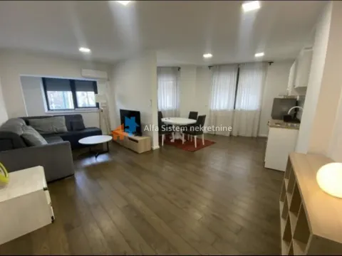 Izdavanje, stan, 77m², Vračar Sve Podlokacije, Beograd - image 1