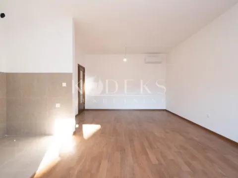 Rent, three bedroom apartment, 81m², Vezirov Most, Podgorica - image 3