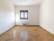 Izdavanje, trosoban stan, 142m², Podgorica, Crna Gora - image 13