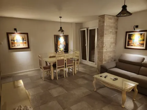 Izdavanje, jednosoban stan, 60m², Blok 5, Podgorica - image 5