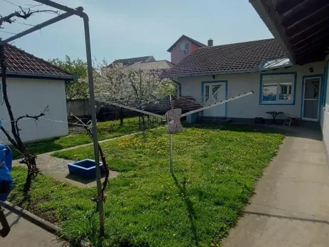 Sale, house, 340m², Veternik, Novi Sad Sve Podlokacije