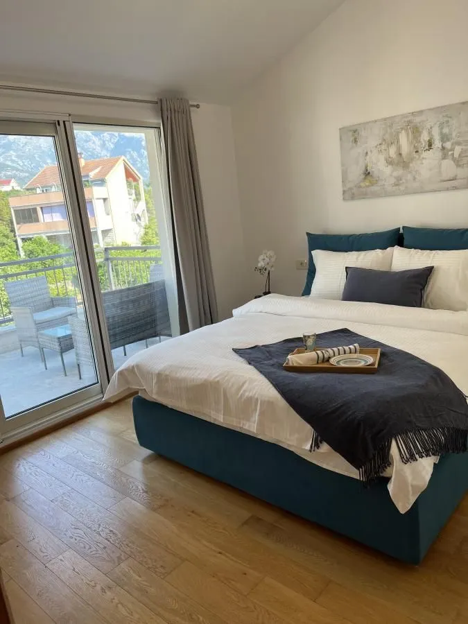 Prodaja, trosoban stan, 99m², Kalimanj, Tivat