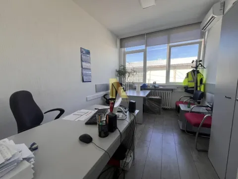 Rent, office space, 200m², Novi Sad, Srbija - image 4