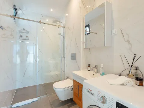 Izdavanje, jednosoban stan, 54m², Donja Lastva, Tivat - image 12