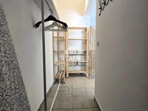 Izdavanje, jednosoban stan, 55m², Resnik, Beograd - image 9