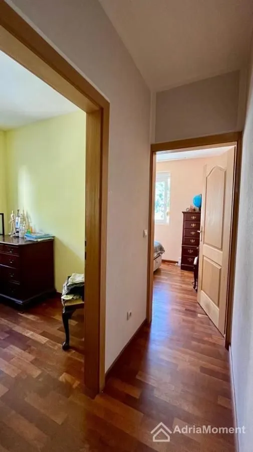 Sale, two bedroom apartment, 70m², Petrovac, Budva