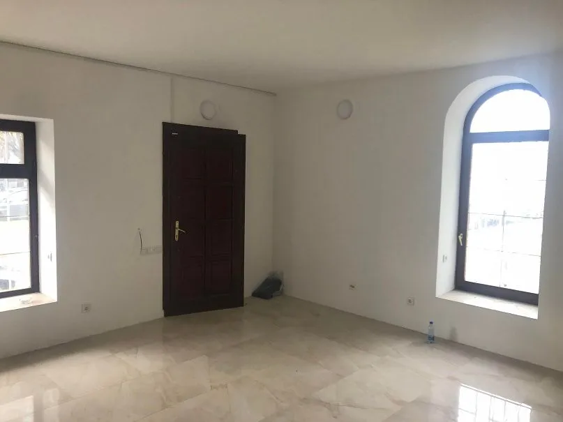 Rent, office space, 170m², Zemun Sve Podlokacije, Beograd