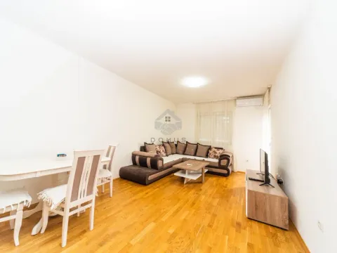 Izdavanje, jednosoban stan, 48m², Stari Aerodrom, Podgorica - image 2