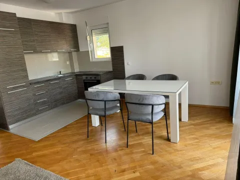 Izdavanje, jednosoban stan, 50m², Budva, Crna Gora - image 5