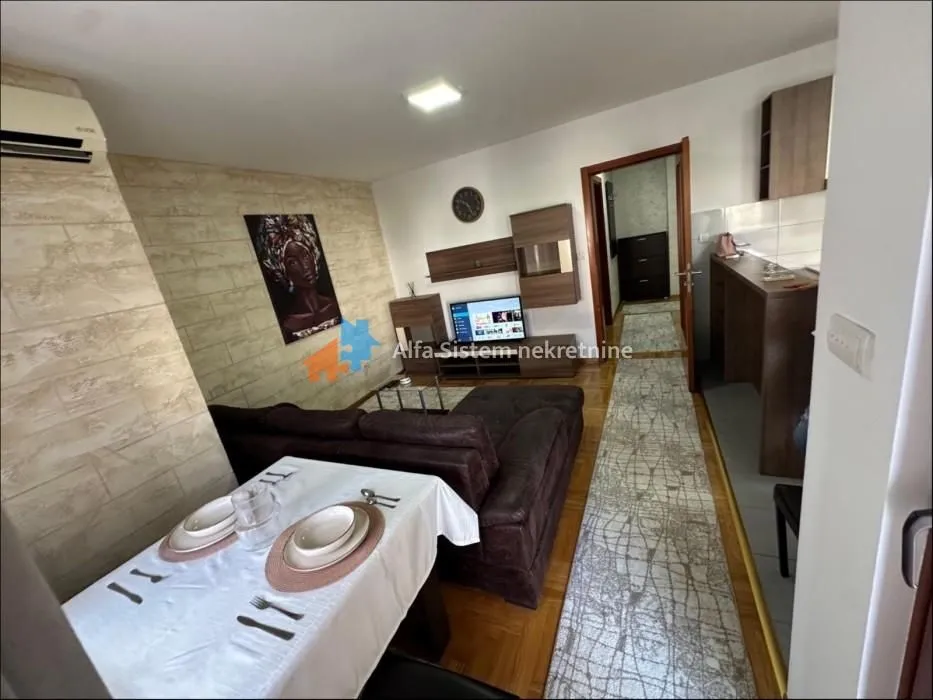 Rent, two bedroom apartment, 50m², Čubura, Beograd