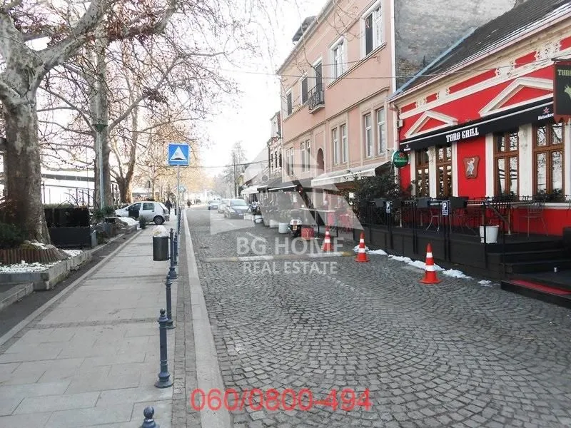 Prodaja, četvorosoban stan, 120m², Zemun Centar, Zemun Sve Podlokacije
