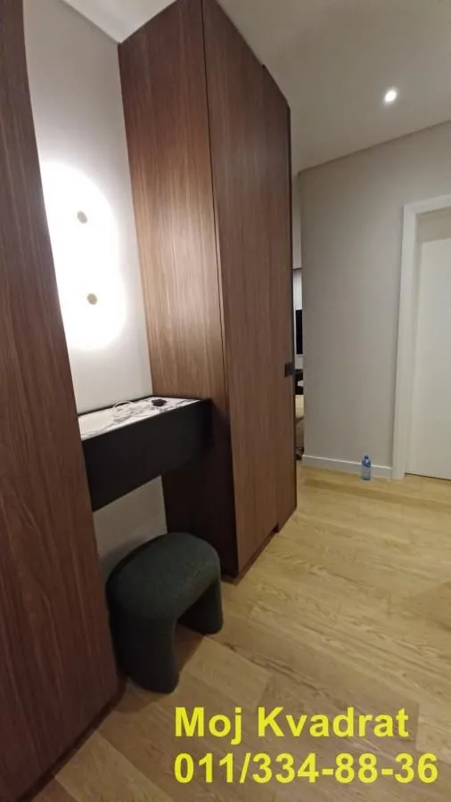 Rent, three bedroom apartment, 92m², Kalenić Pijaca, Vračar Sve Podlokacije