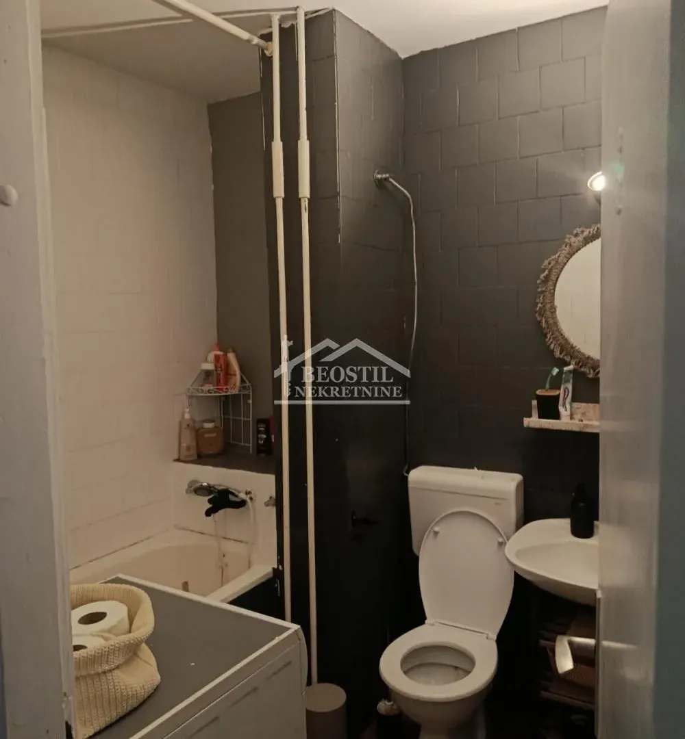 Sale, three bedroom apartment, 74m², Banjica, Voždovac Sve Podlokacije
