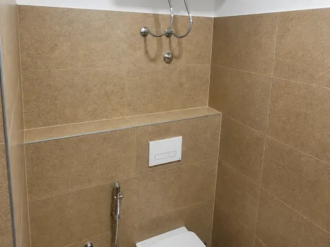 Rent, office space, 110m², Stari Aerodrom, Podgorica - image 15