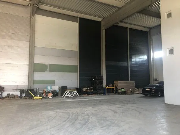 Rent, office space, 1000m², Zemun Sve Podlokacije, Beograd