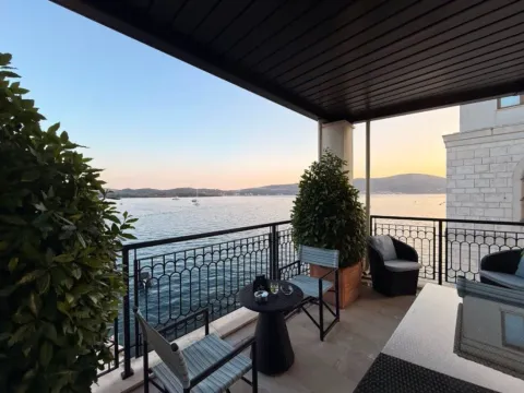 Sale, two bedroom apartment, 135m², Porto Montenegro, Tivat - image 2