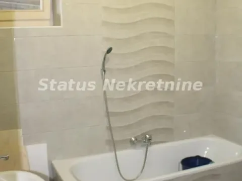 Izdavanje, kuća, 160m², Sremska Kamenica, Petrovaradin - image 9