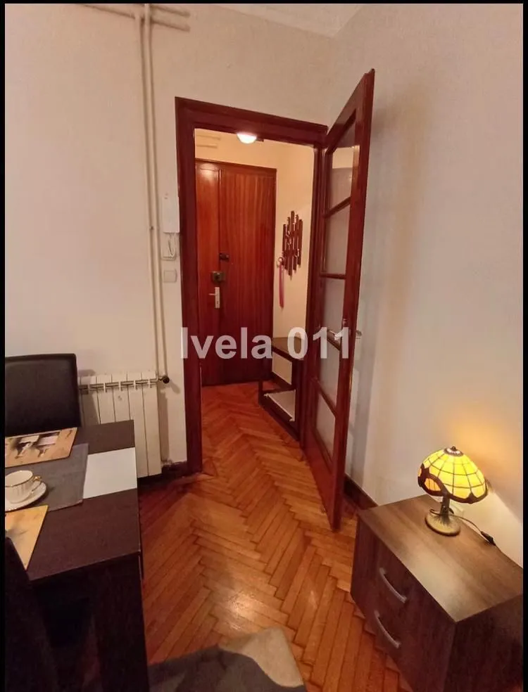 Rent, two bedroom apartment, 45m², Vračar Sve Podlokacije, Beograd