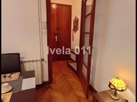 Rent, two bedroom apartment, 45m², Vračar Sve Podlokacije, Beograd - image 17