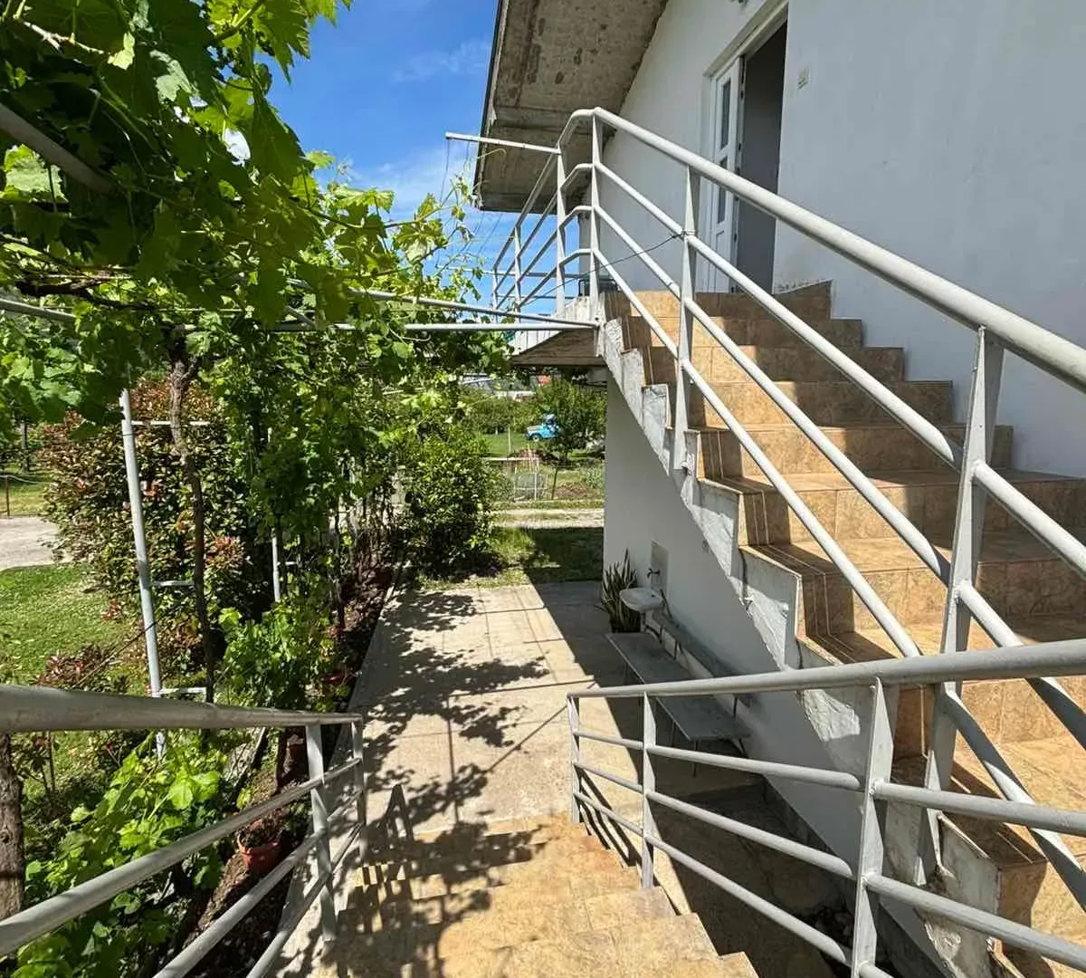 Prodaja, kuća, 400m², Glavica, Danilovgrad