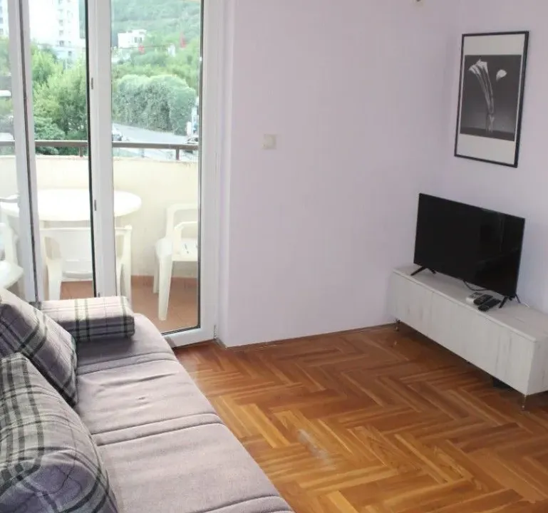 Rent, studio apartment, 22m², Budva, Crna Gora