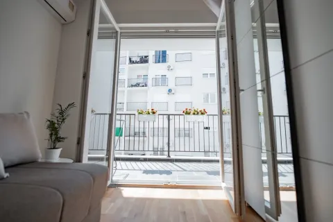 Sale, one bedroom apartment, 46m², Podkošljun, Budva - image 8