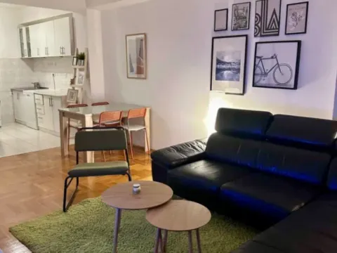 Izdavanje, jednosoban stan, 52m², City Kvart, Podgorica - image 4