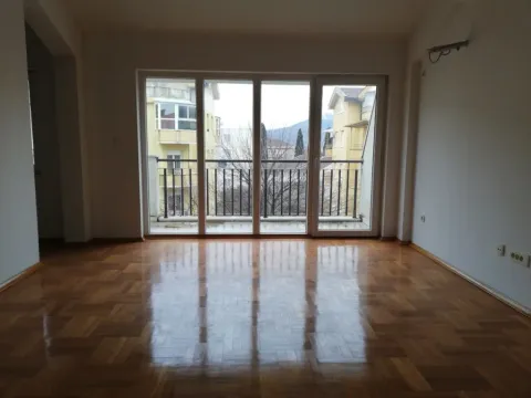 Prodaja, dvosoban stan, 93m2, Malo Brdo, Podgorica Prodaja, dvosoban stan, 93m2, Malo Brdo, Podgorica