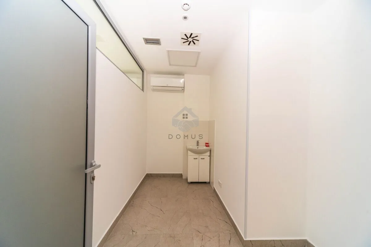 Rent, office space, 120m², Centar, Podgorica