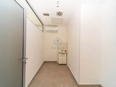 Rent, office space, 120m², Centar, Podgorica - image 8