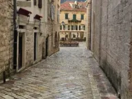 Sale, three bedroom apartment, 72m², Stari Grad Kotor, Kotor - image 11