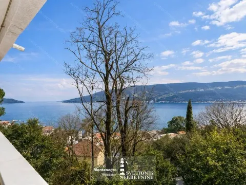 Prodaja, dvosoban stan, 69m², Centar, Herceg Novi - image 2