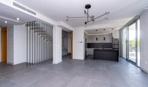 Sale, house, 500m², Krašići, Tivat - image 23